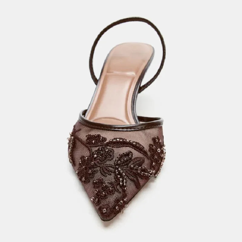 נעלי עקב דגם נוי